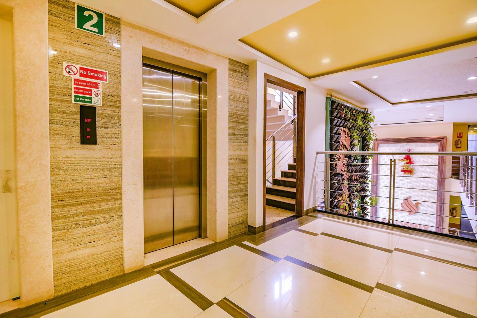 FabHotel Phoenix Resorts Bangalore Buitenkant foto