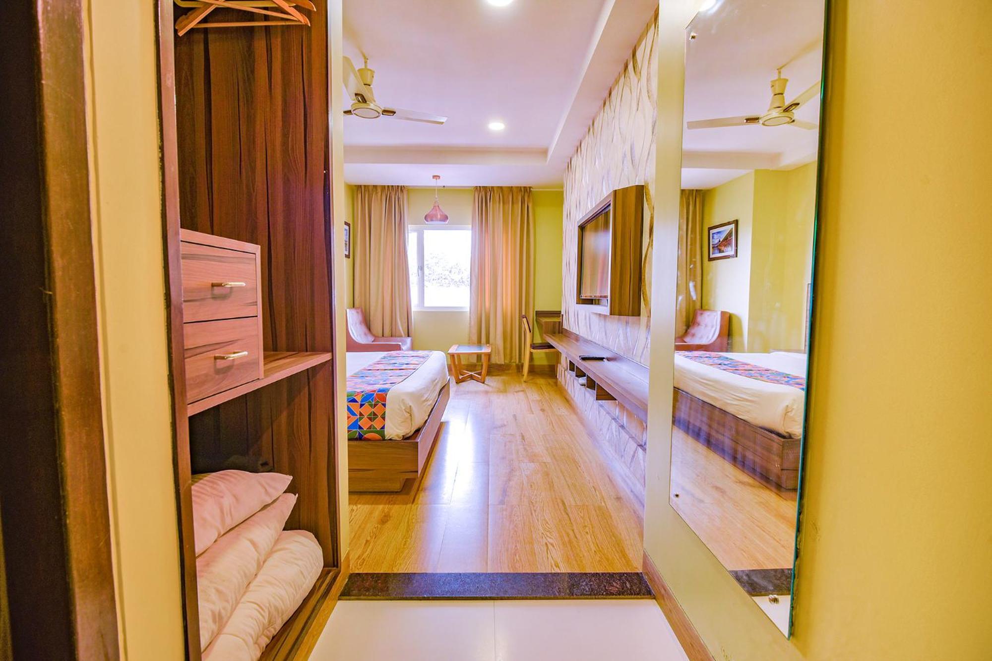 FabHotel Phoenix Resorts Bangalore Buitenkant foto