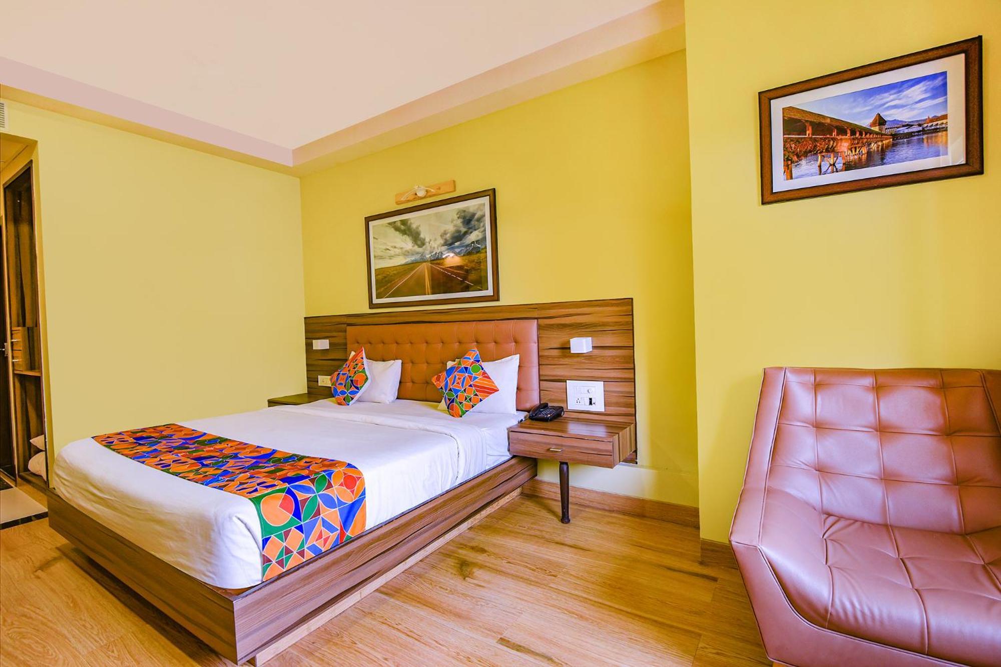 FabHotel Phoenix Resorts Bangalore Buitenkant foto