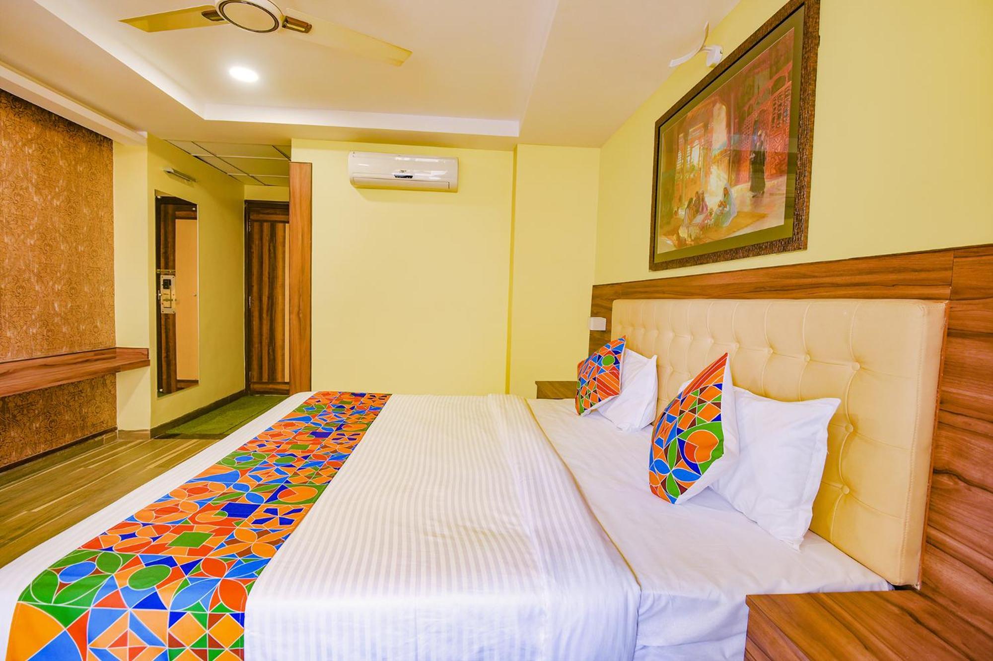FabHotel Phoenix Resorts Bangalore Buitenkant foto